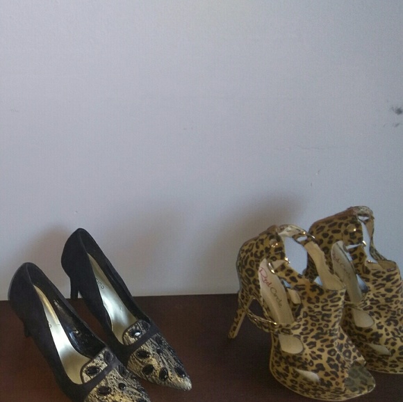 Women's Shoes - Picture 2 of 3